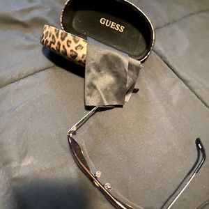 Guess Aviator Sunglasses with Cleaning cloth and hard case.